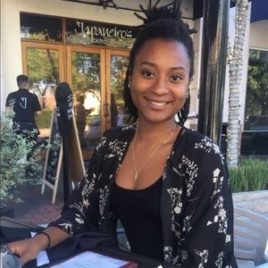 Meet your Posher, Alanna